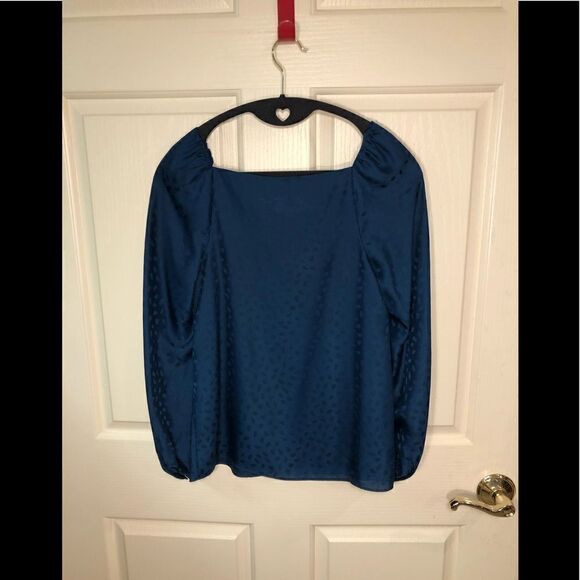 Ann Taylor blouse  - Picture 2 of 4